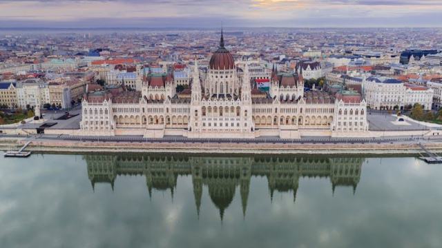 Séjour en Hongrie : Budapest, capitale idéale pour votre greffe capillaire Séjour en Hongrie : Budapest, capitale idéale pour votre greffe capillaire